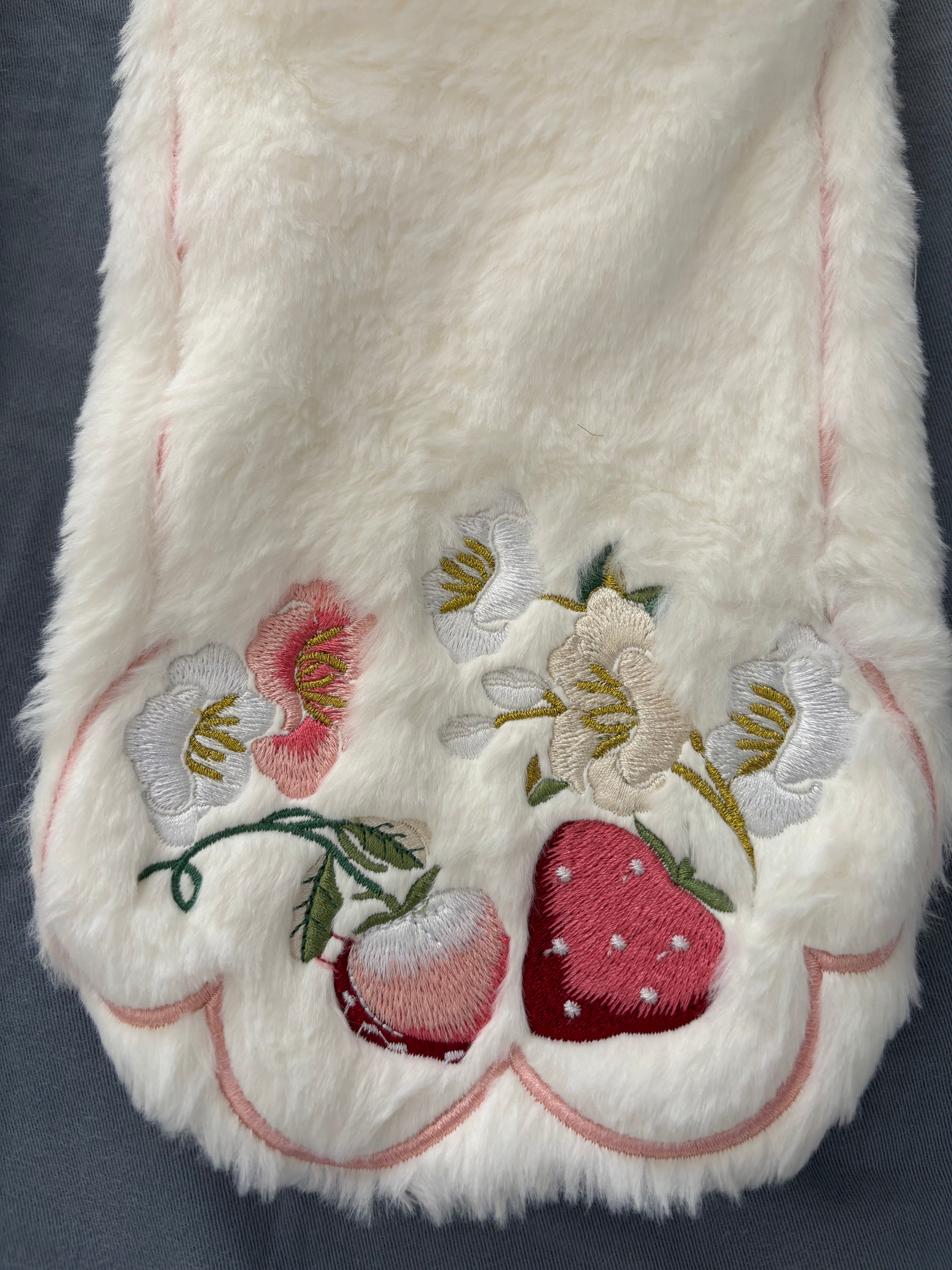 Fluffy cat paws embroidery pocket scarf