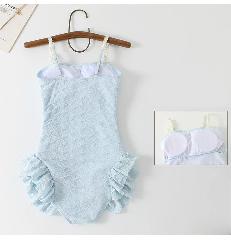 Vintage Style Ruffle One-Piece Swimsuit with Bow – Cute Retro Bathing Suit Summer Beachwear