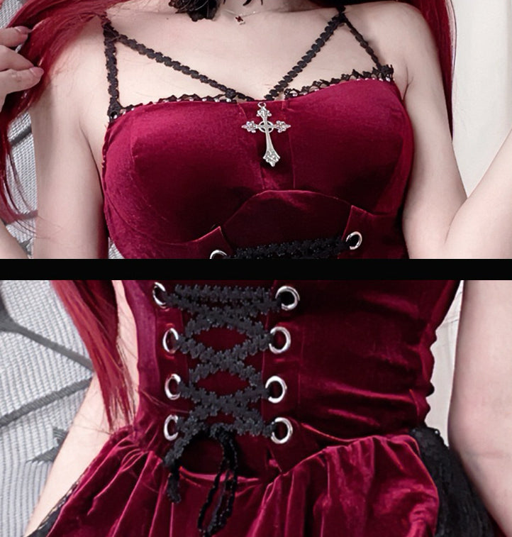 Gothic Vampire Witch Dress for Women Halloween Velvet Cosplay Costume with Train