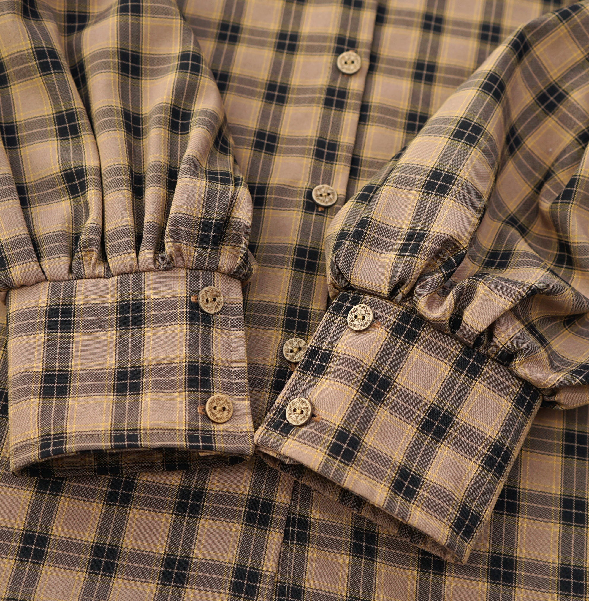 Vintage Plaid Peter Pan Collar Blouse Long Sleeve Button-Up Shirt with Ruffle Detail