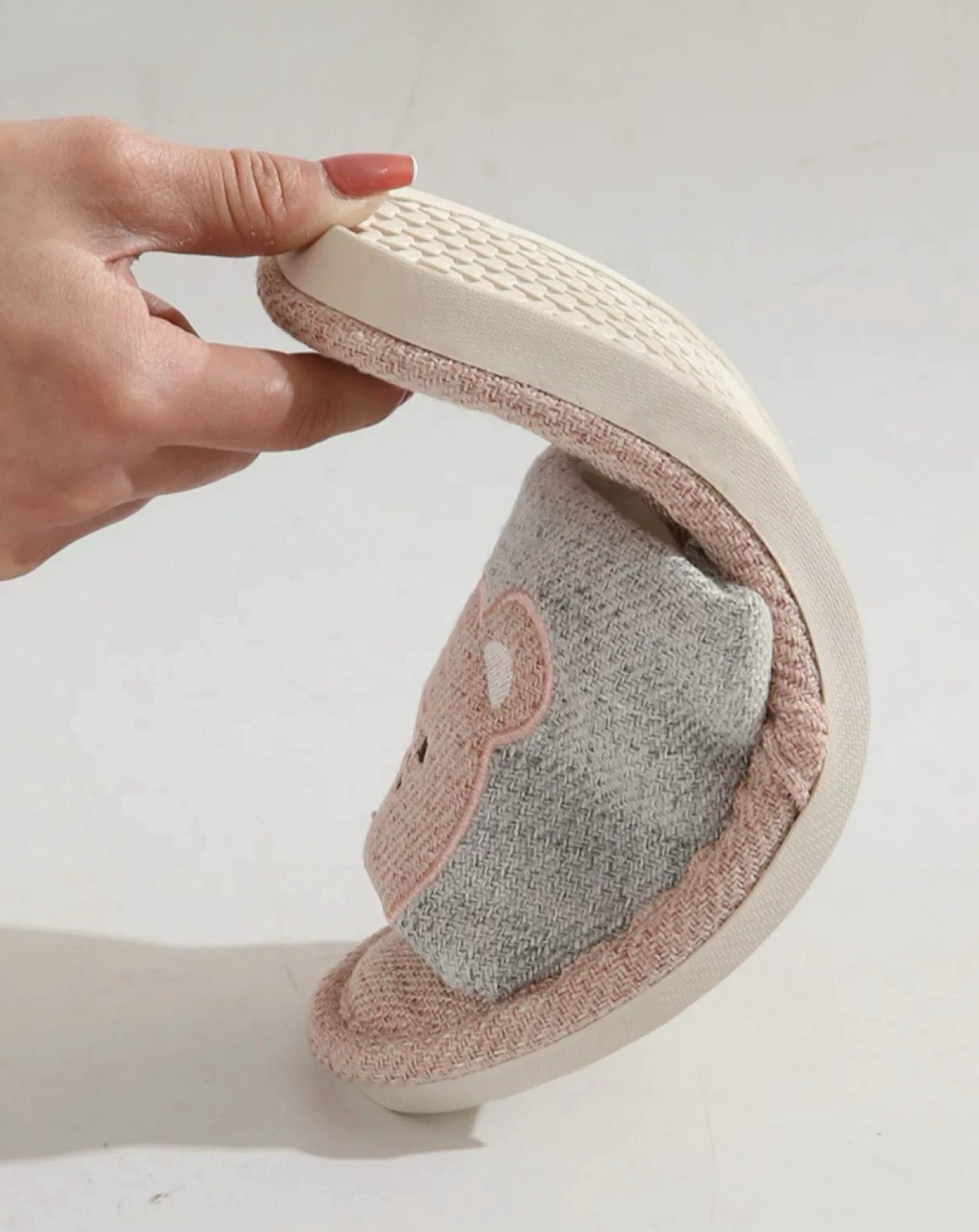Cute Bear Embroidered Linen Indoor Slippers for Women Soft Anti-Slip Couple House Slides