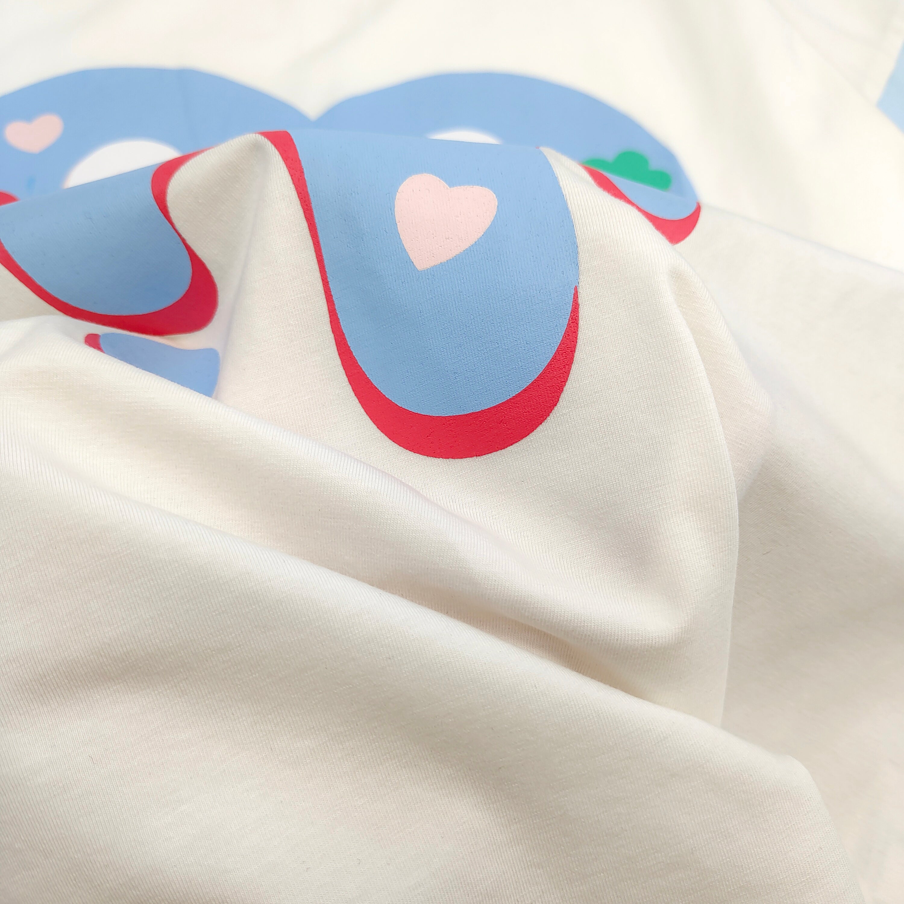 Strawberry Bear Graphic T-Shirt for Girls Harajuku Cotton Top with Blue Sleeves