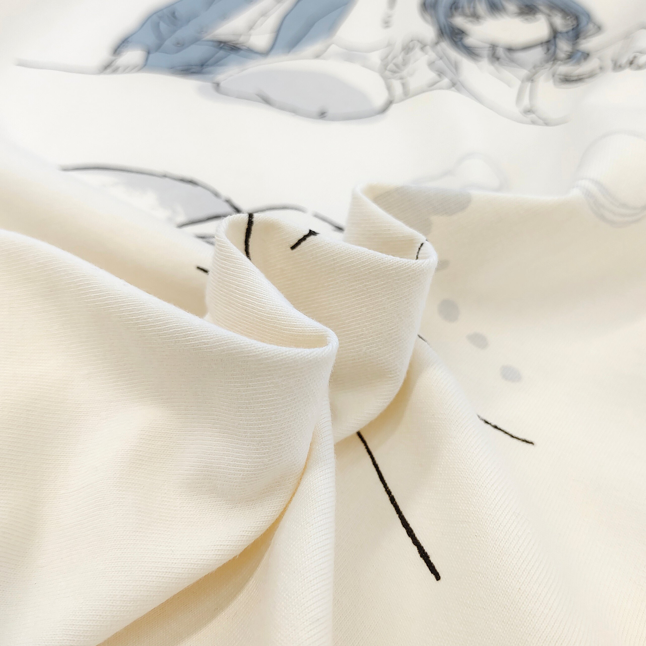 Harajuku Manga Graphic T-Shirt for Women Kawaii Cat Anime Print Short Sleeve Tee Loose Fit Raglan Top