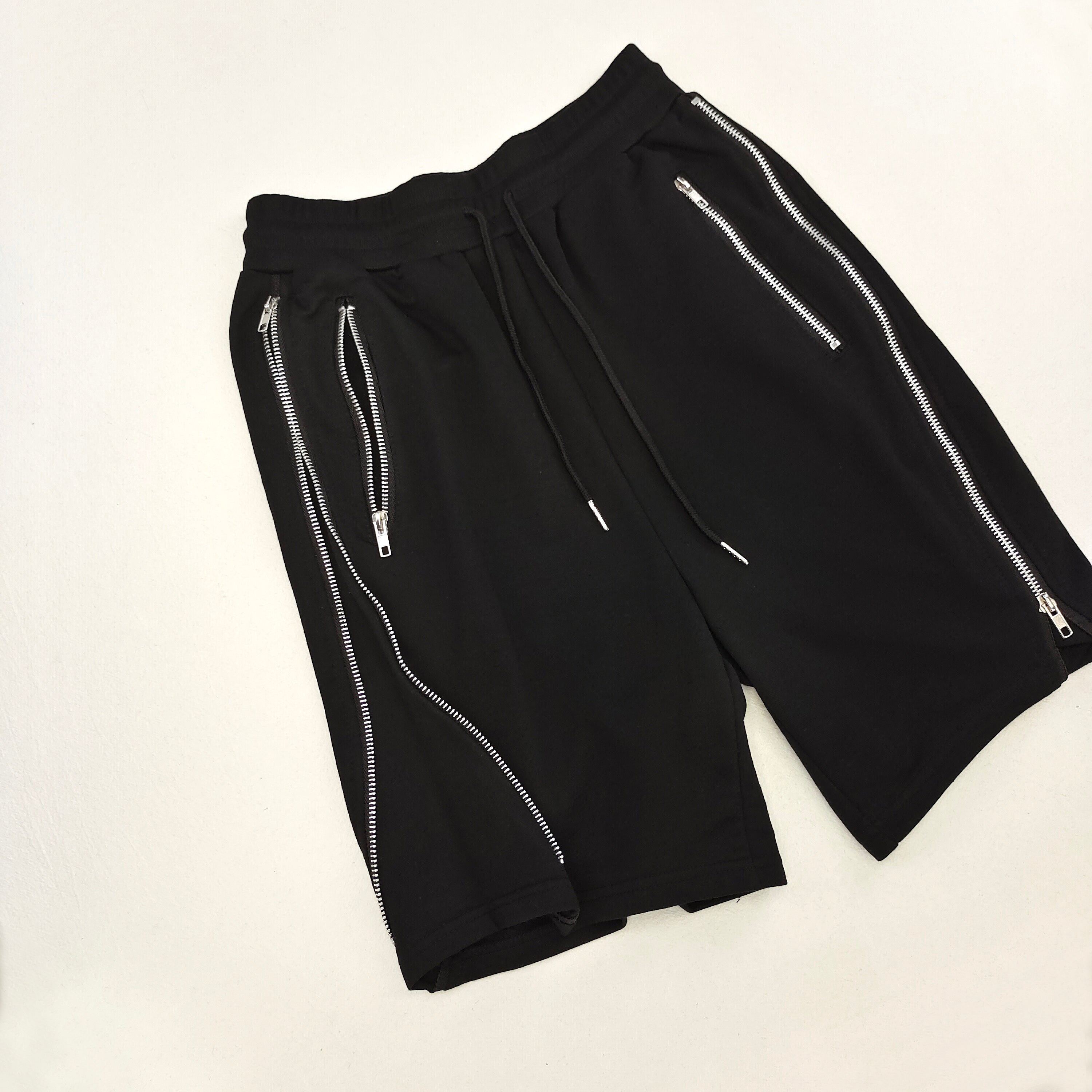 Unisex gothic street fashion black shorts and leggings combo