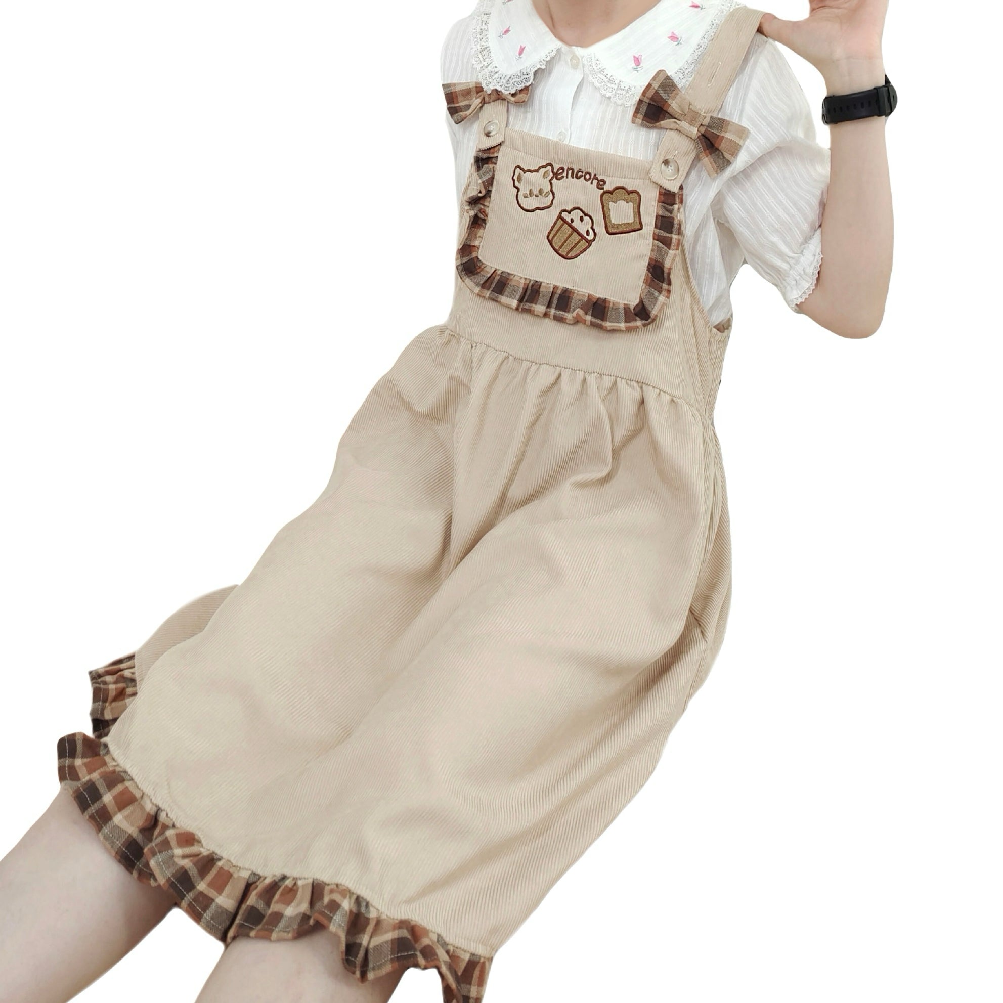Teen girls’ kawaii suspender dress with cupcakes and bear patch cute Japanese girl dress