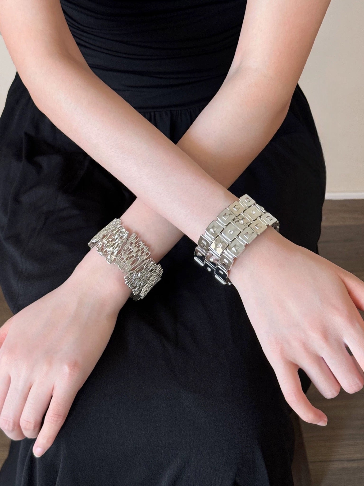 Heavy Crystal Elastic Wide Cuff Bracelet Women's Geometric Rhinestone Bangle Unique Stretch Arm Jewelry