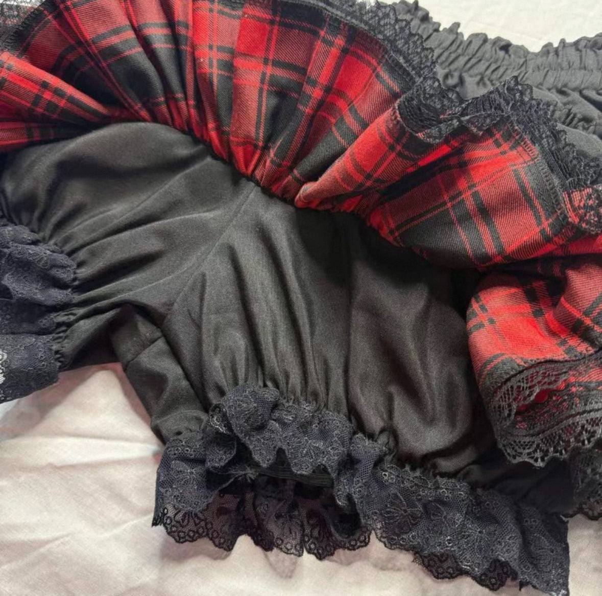 Harajuku Gothic Pleated Mini Skirt Shorts Y2K High Waist Lace Layered Ruffle Skort with Plaid Trim